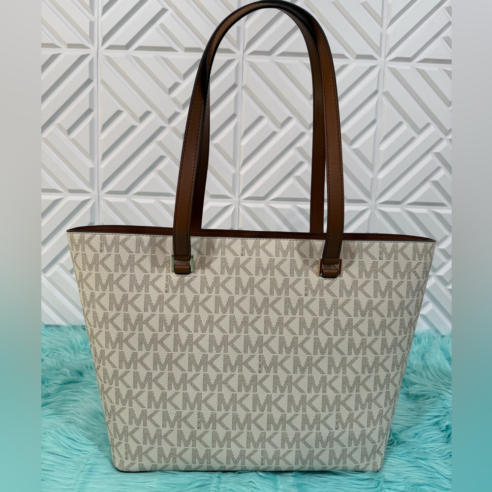 Michael Kors Savannah Large Saffiano Leather Tote NWT - Picture 4 of 11